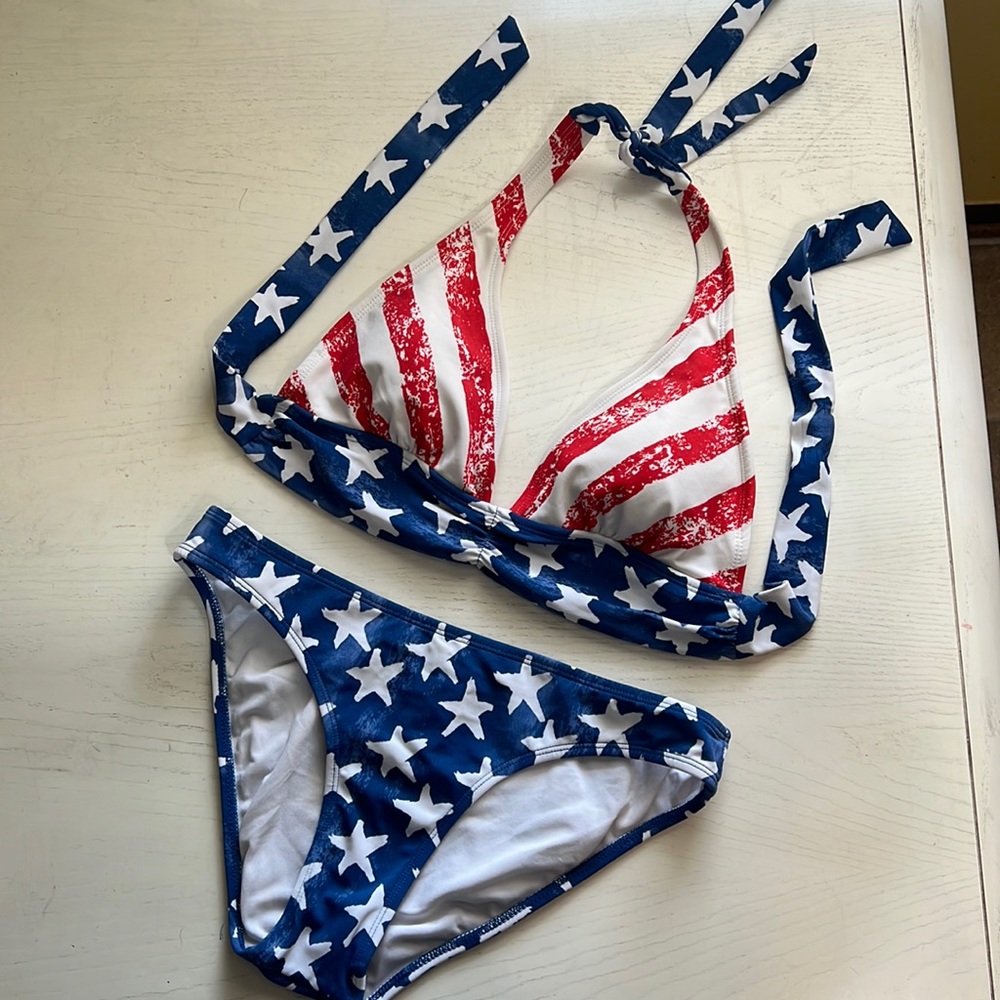 Venus bikini